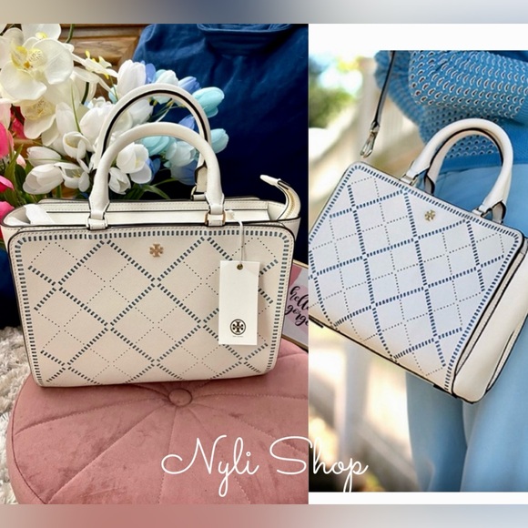 Tory Burch Handbags - 🌸ON SALE🌸Brand New Tory Burch small 'Robinson Crosshatch' tote 100% Authentic!